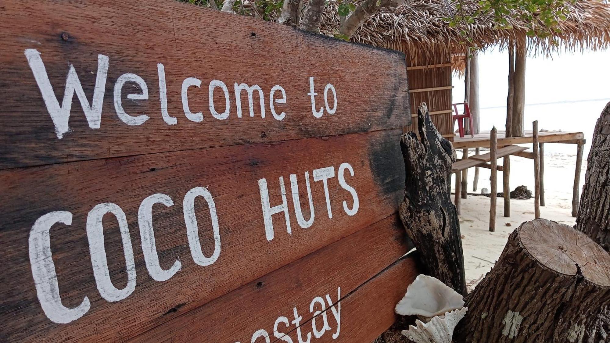 Coco Huts Guest House Waisai Habitación foto